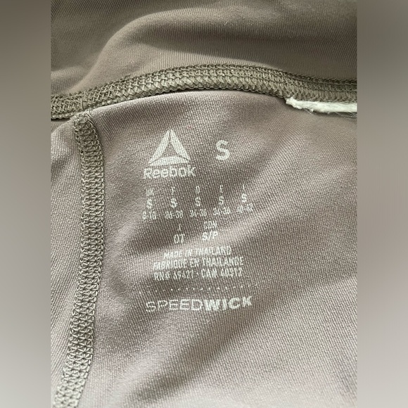 Reebok Workout Leggings. Size Small - Picture 3 of 4